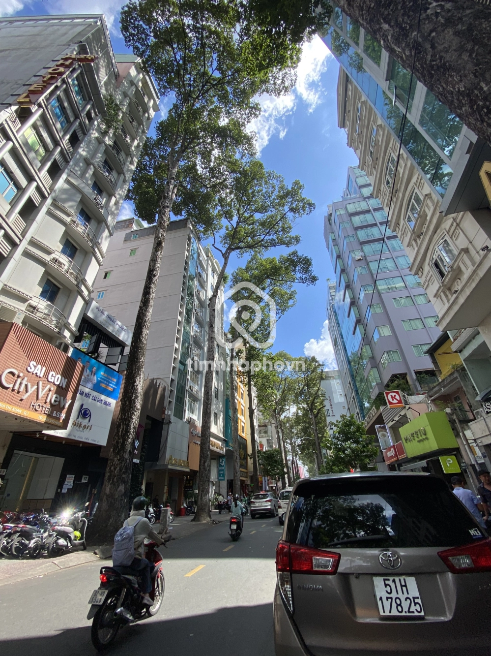 11 Đường Bùi Thị Xuân, Phường Bến Thành, Quận 1