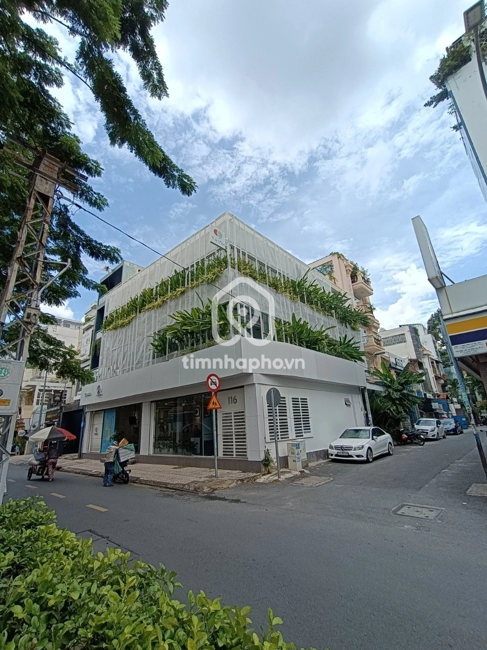 1-3 Đường Trần Doãn Khanh, Phường Đa Kao, Quận 1