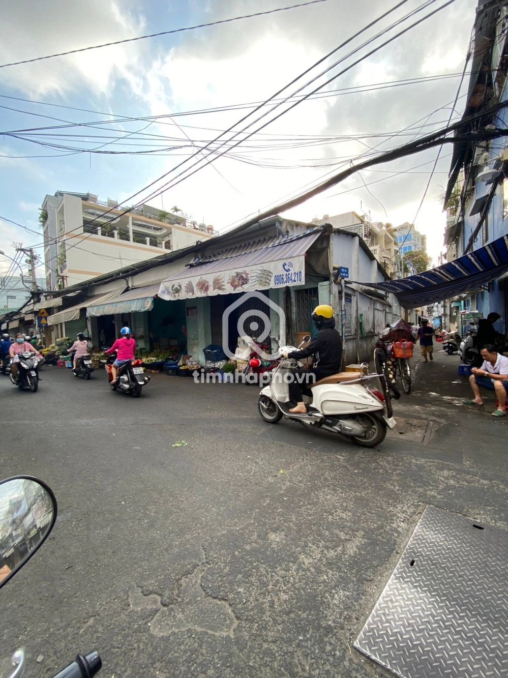 135 Đường Trần Hữu Trang, Phường 10, Phú Nhuận