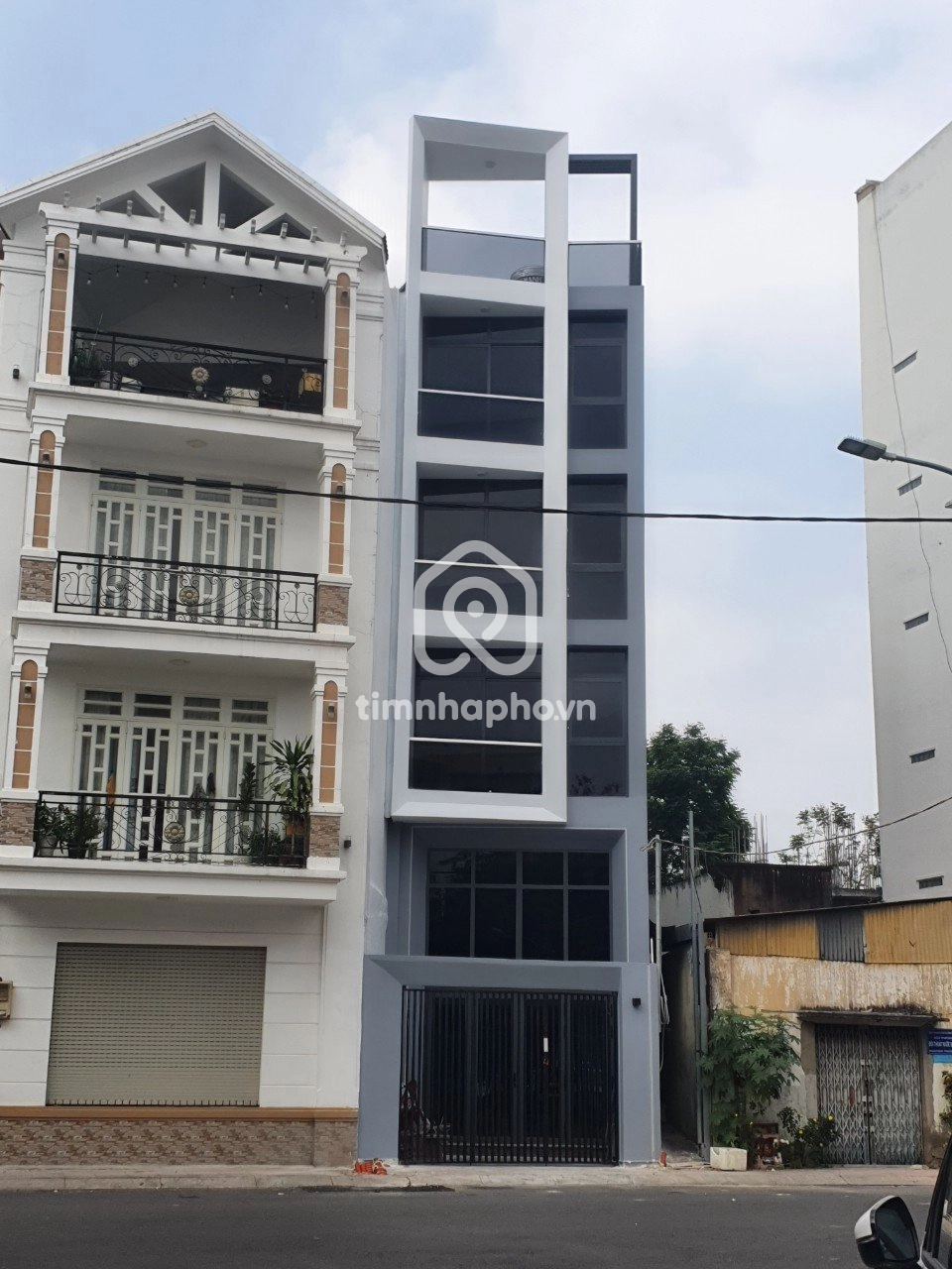 27 Đường Nguyễn Văn Nguyễn, Phường Tân Định, Quận 1