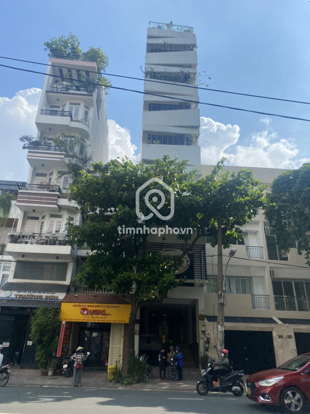 11 Đường Đào Duy Anh, Phường 9, Phú Nhuận