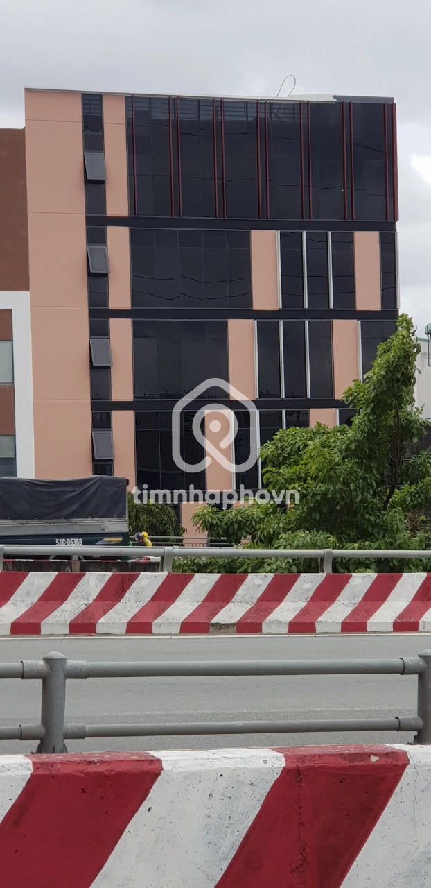 560 Đường Phạm Văn Đồng, Phường 13, Bình Thạnh