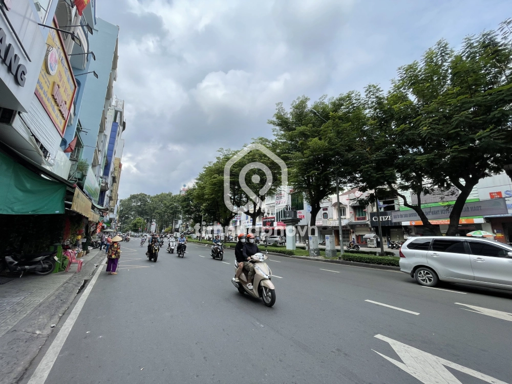 26-28 Đường Châu Văn Liêm, Phường 10, Quận 5