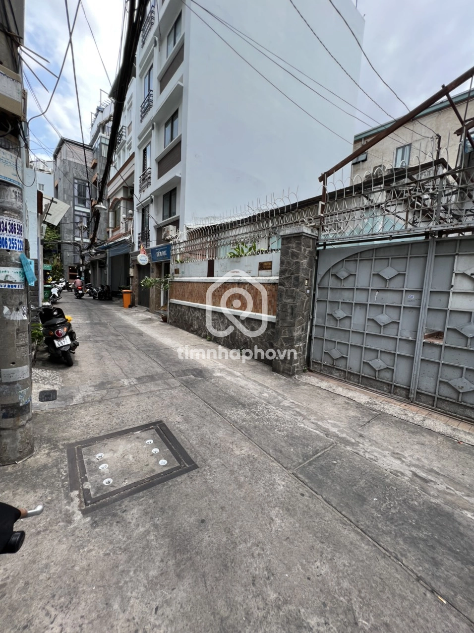 214/B11 Đường Nguyễn Trãi, Phường Nguyễn Cư Trinh, Quận 1