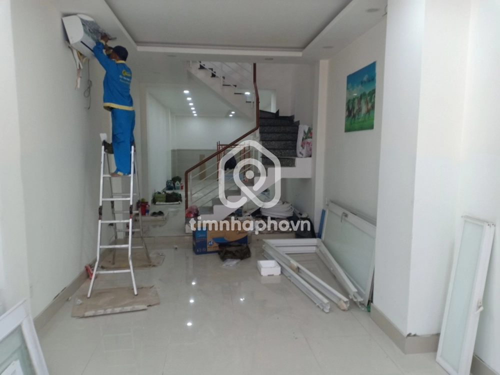 127 Đường Calmette, Phường Nguyễn Thái Bình, Quận 1