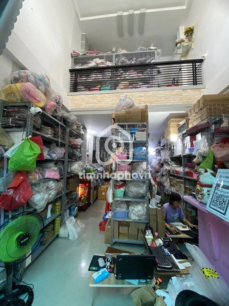 142d/18 Đường Cô Giang, Phường 2, Phú Nhuận