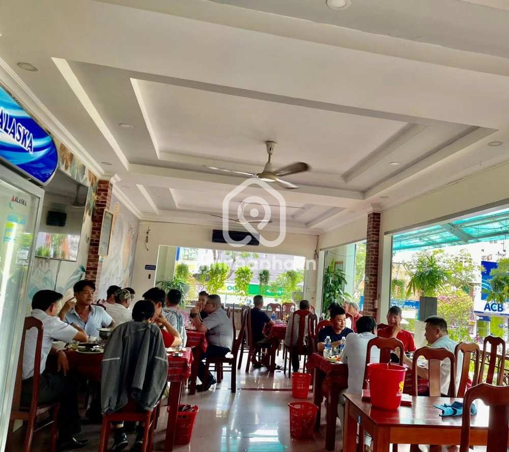 42 Đường Hoàng Diệu, Phường 13, Quận 4