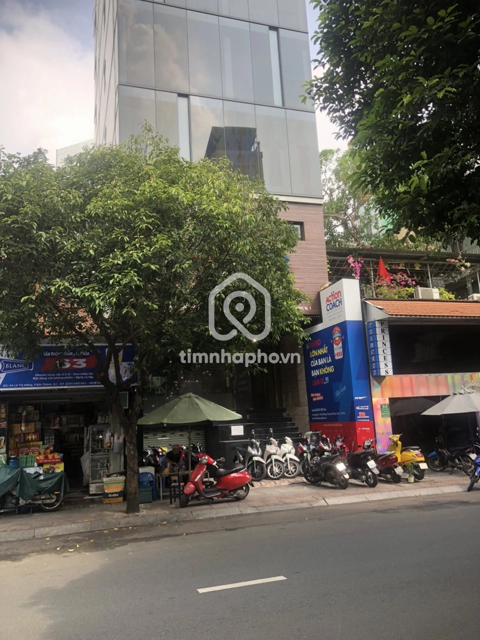 90-92 Đường Lê Thị Riêng, Phường Bến Thành, Quận 1