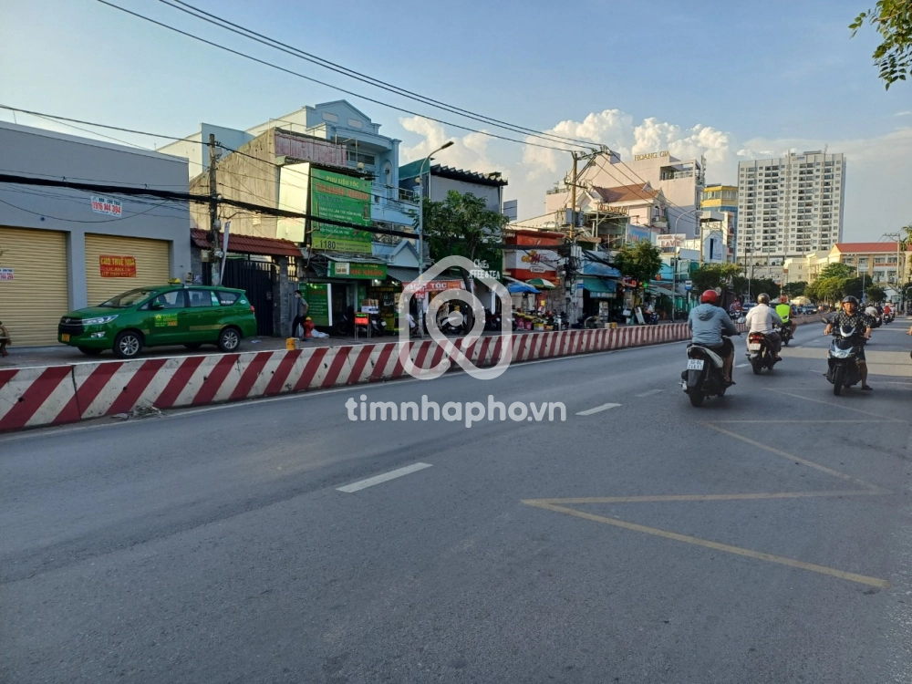 1184 Đường Huỳnh Tấn Phát, Phường Tân Phú, Quận 7
