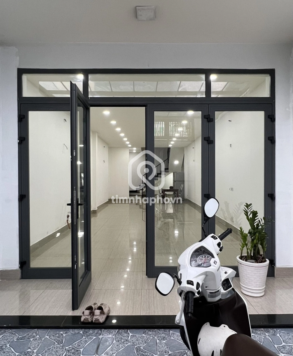 C242 Đường Xóm Chiếu, Phường 15, Quận 4