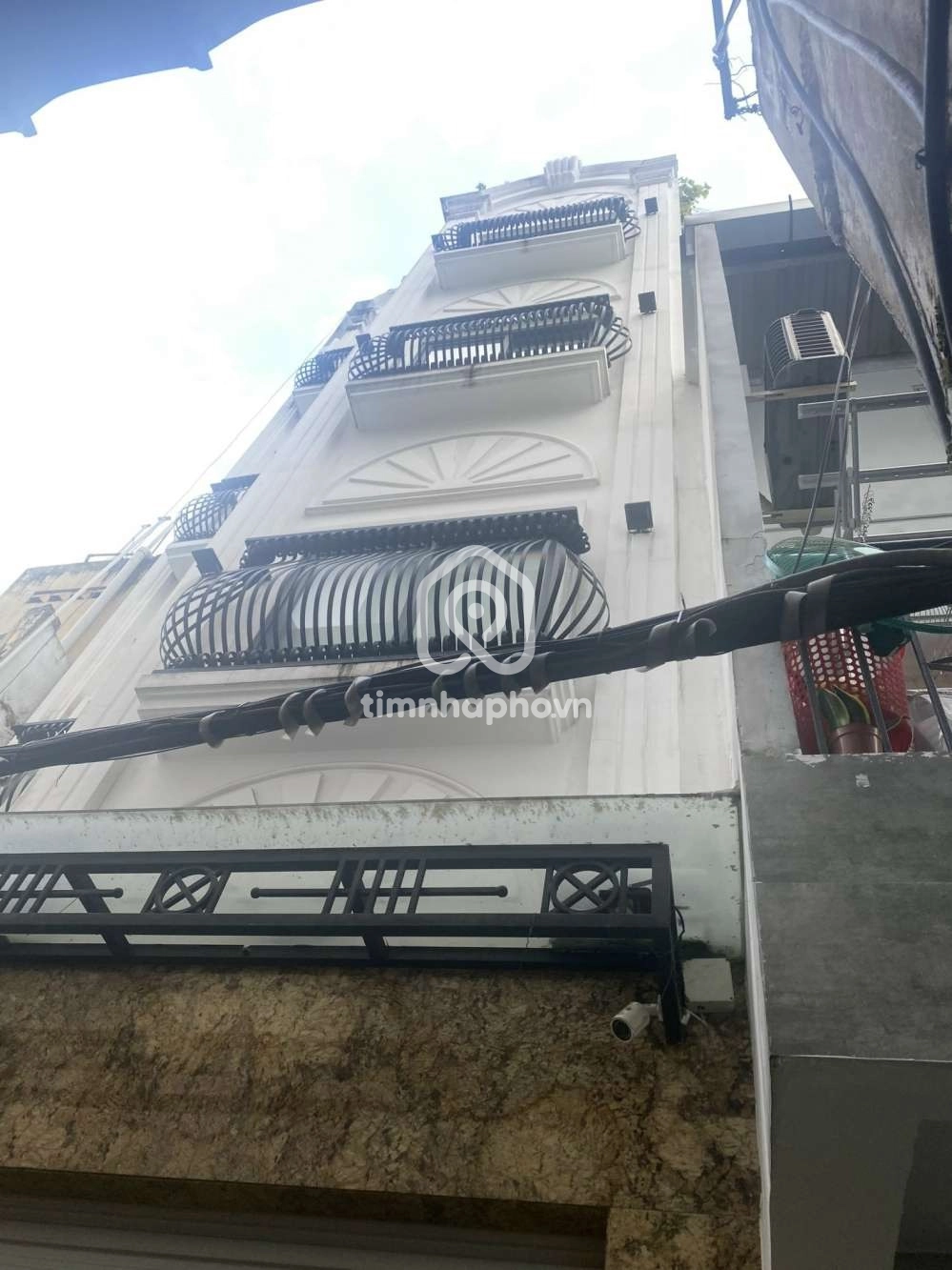 6/5 Đường Đề Thám, Phường Cầu Ông Lãnh, Quận 1