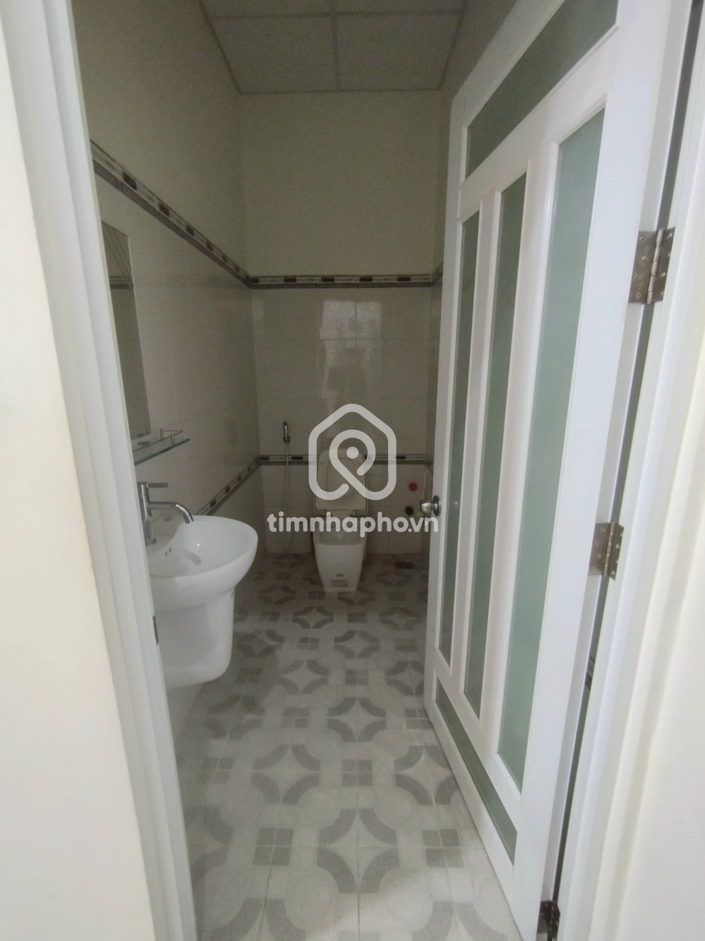 242/31 Đường Thoại Ngọc Hầu, Phường Phú Thạnh, Tân Phú