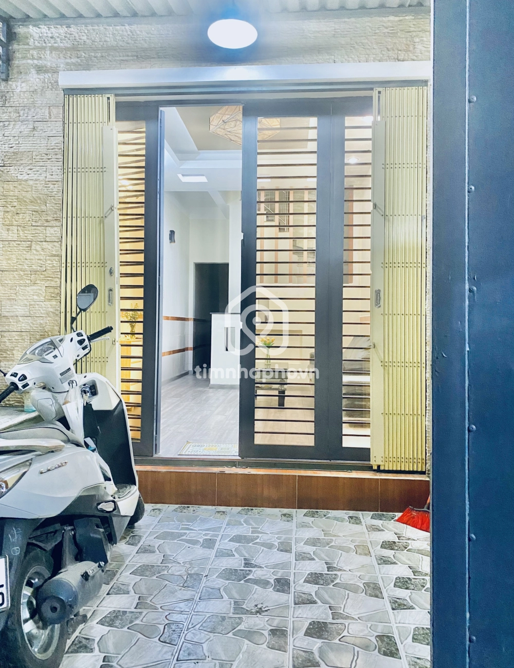 1056/34 Đường Huỳnh Tấn Phát, Phường Tân Phú, Quận 7