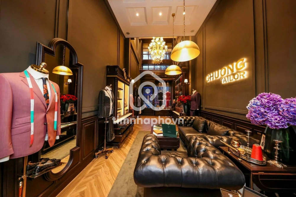 220 Đường Trần Hưng Đạo, Phường Nguyễn Cư Trinh, Quận 1