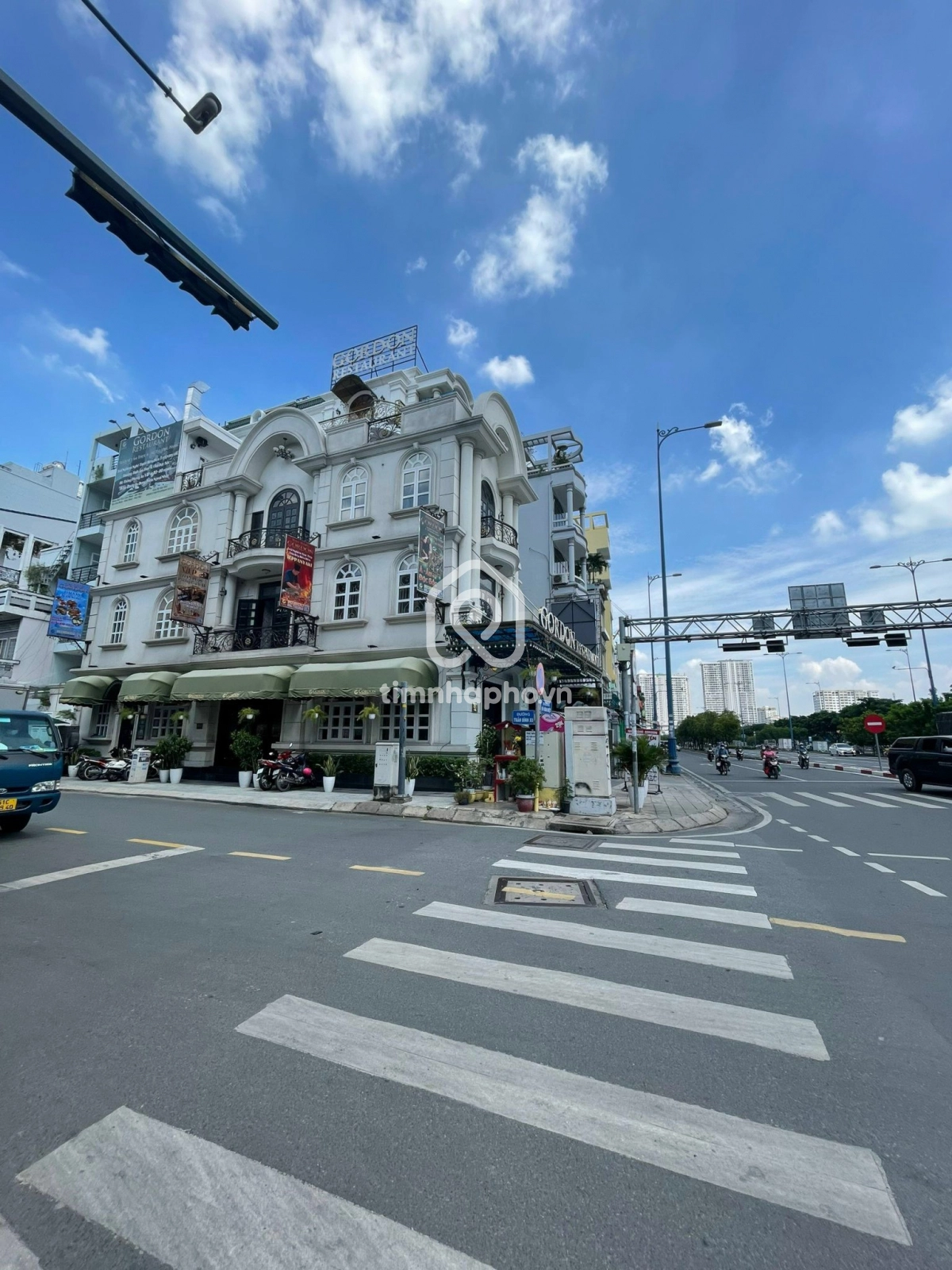 454-456 Đường Võ Văn Kiệt, Phường Cô Giang, Quận 1