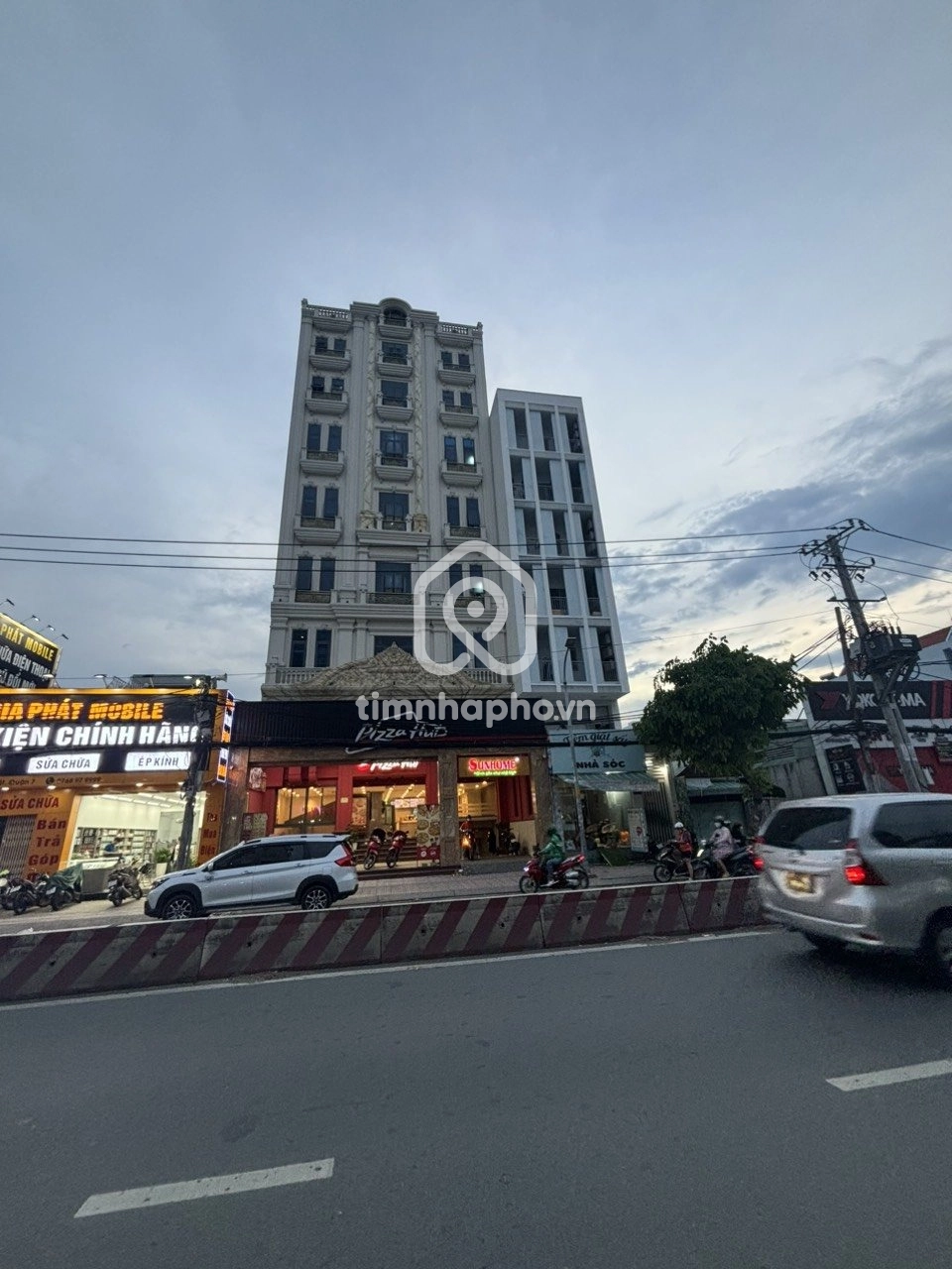 1502 Đường Huỳnh Tấn Phát, Phường Phú Mỹ, Quận 7