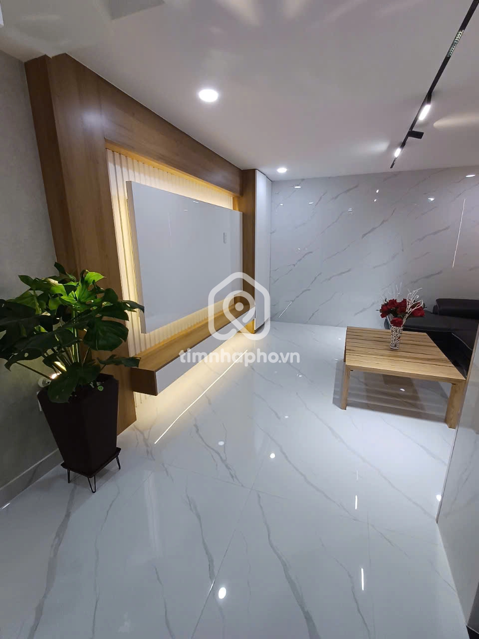 172a/33 Đường Lạc Long Quân, Phường 10, Quận 11
