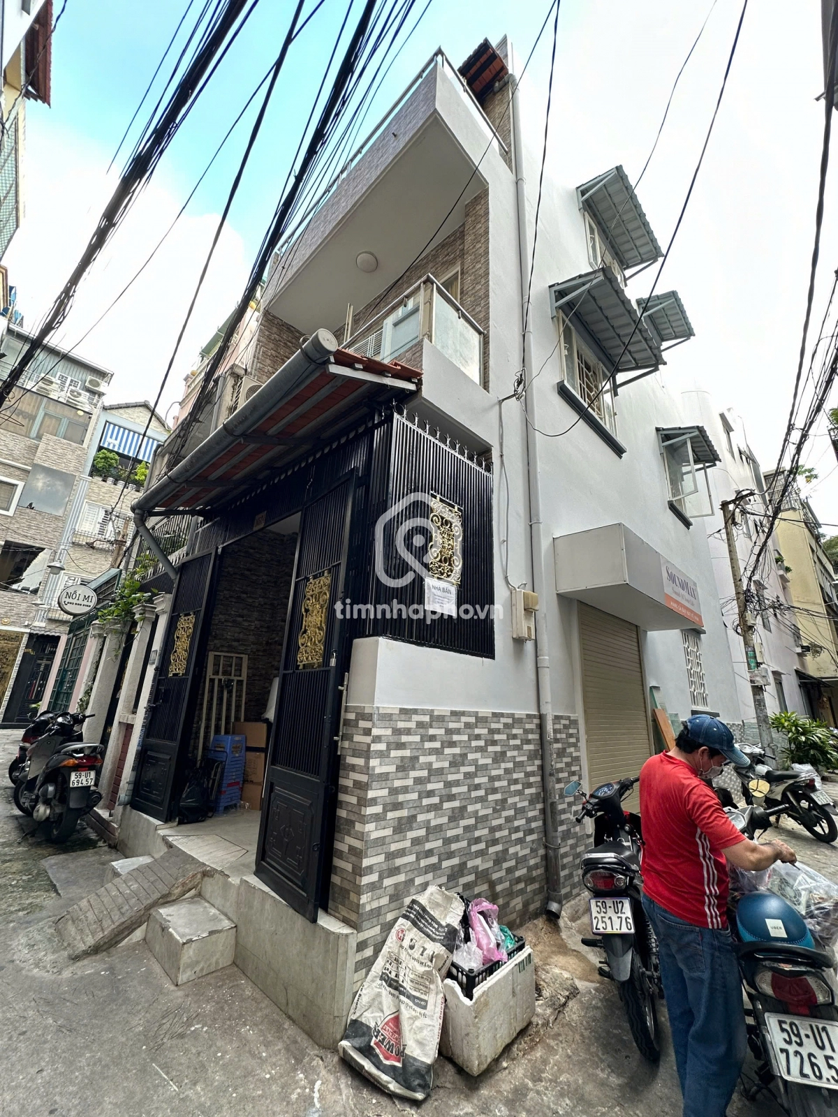 165/34 Đường 3 Tháng 2, Phường 1, Quận 10
