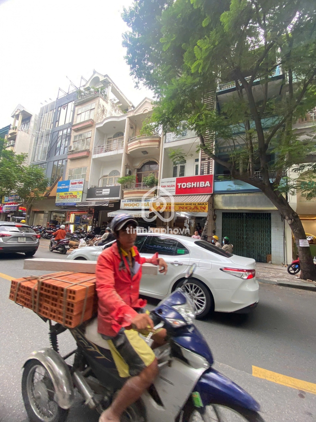 87 Đường Calmette, Phường Nguyễn Thái Bình, Quận 1