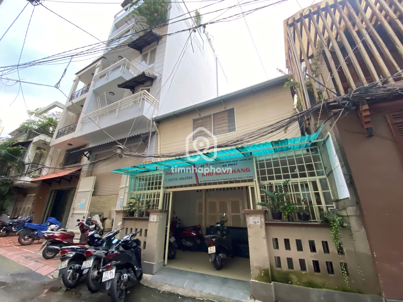 286/2A Đường Trần Hưng Đạo, Phường Nguyễn Cư Trinh, Quận 1