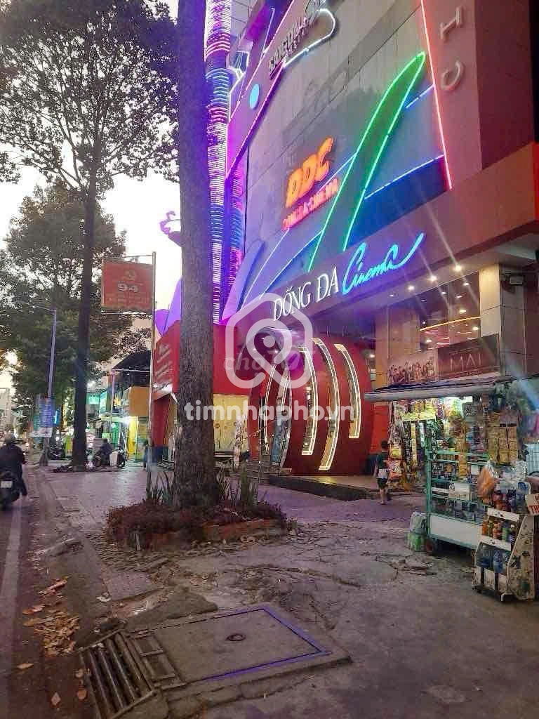 880 Đường Trần Hưng Đạo, Phường 7, Quận 5