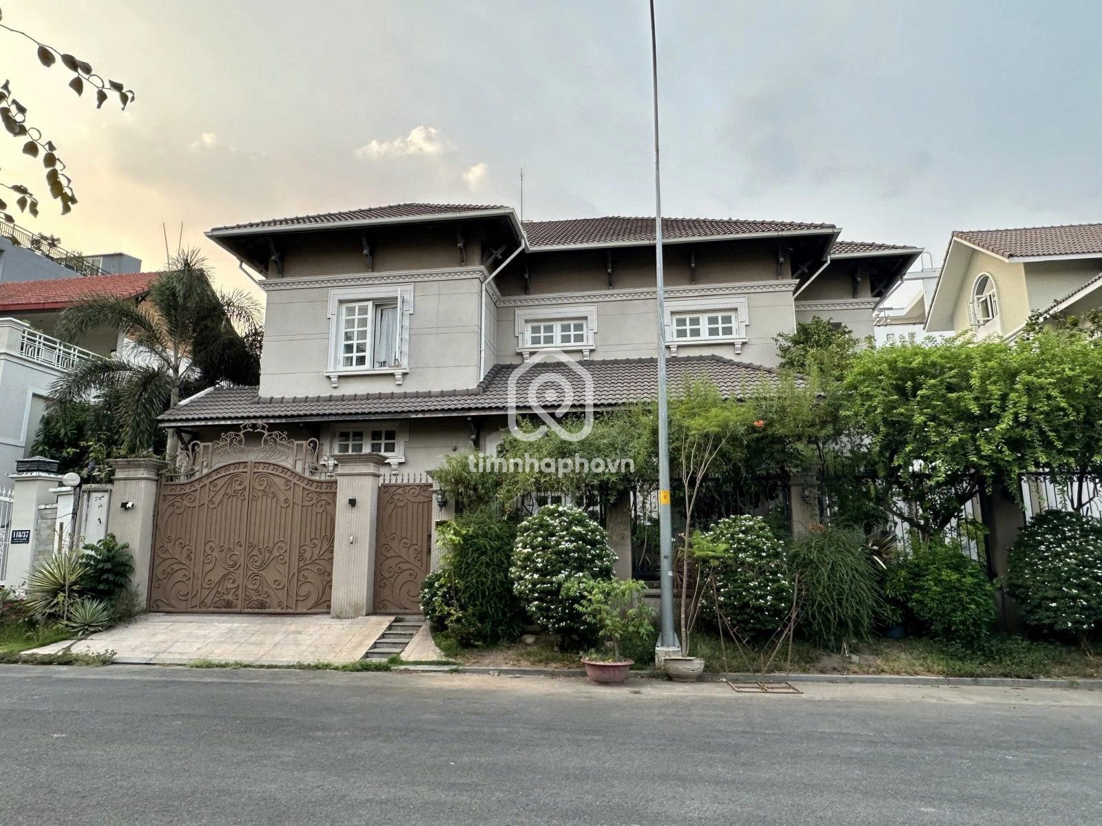 118/39 Đường Nguyễn Văn Hưởng, Phường Thảo Điền, Thủ Đức