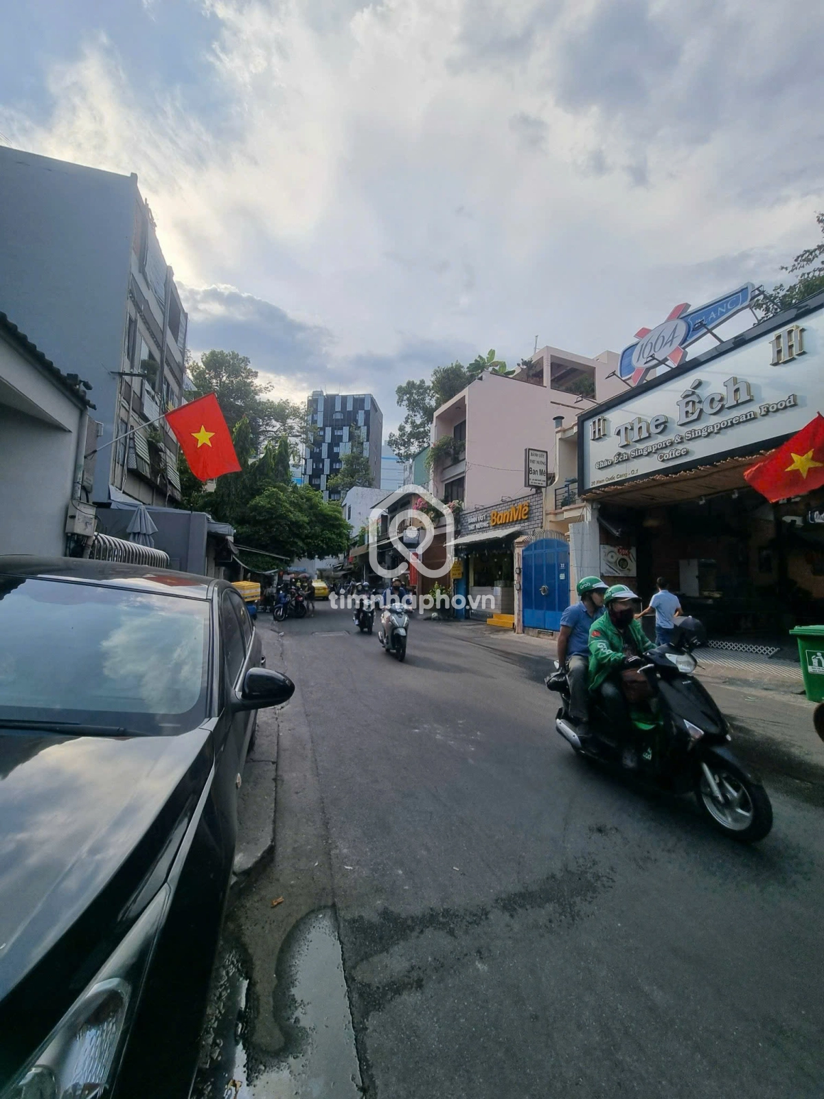 20 Đường Nam Quốc Cang, Phường Phạm Ngũ Lão, Quận 1