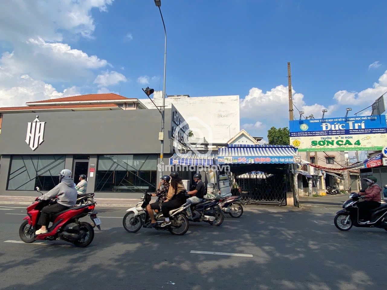 744A Đường Nguyễn Kiệm, Phường 4, Phú Nhuận