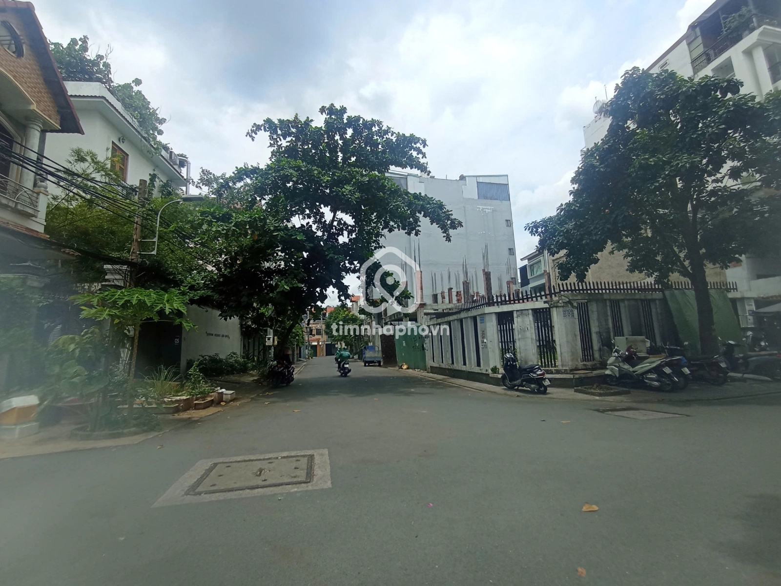 24 Đường Nguyễn Ư Dĩ, Phường Thảo Điền, Thủ Đức