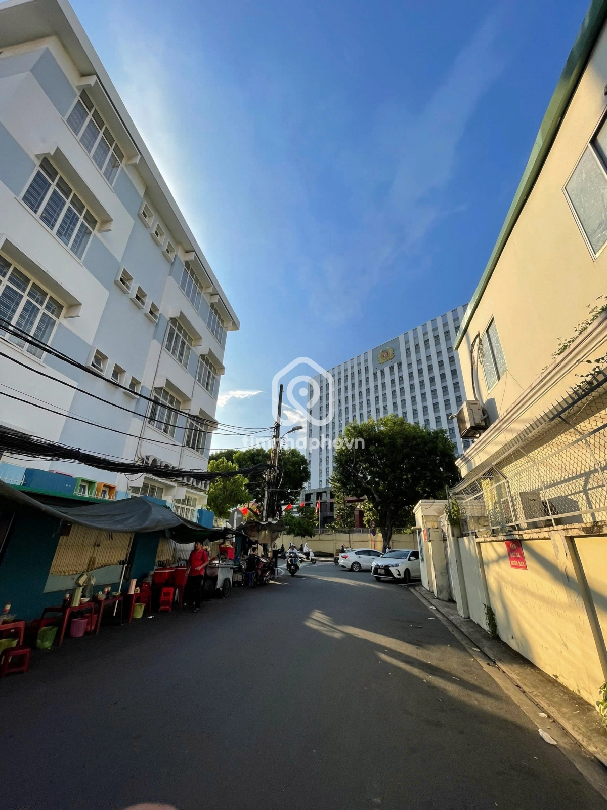 385B2 Đường Nguyễn Trãi, Phường Nguyễn Cư Trinh, Quận 1