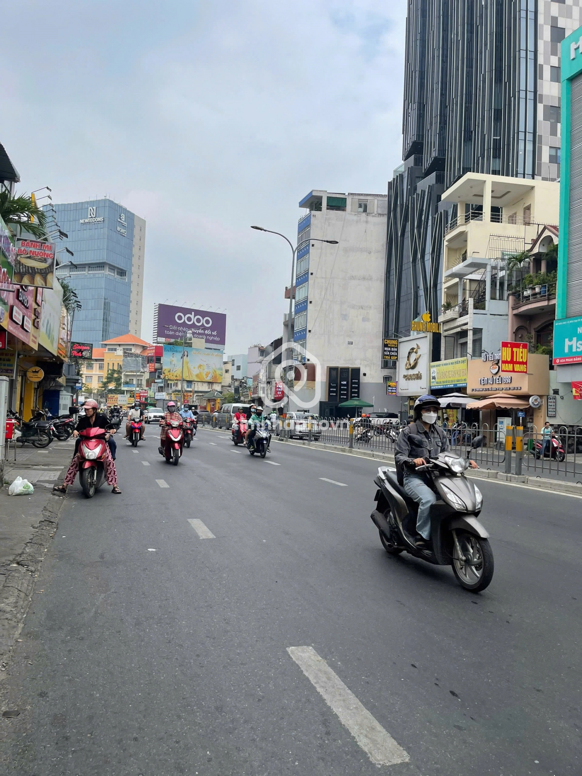 54 Đường Phan Đăng Lưu, Phường 5, Phú Nhuận