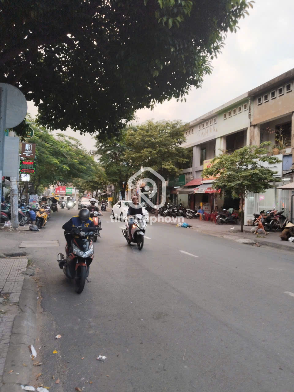 164-166 Đường Trần Huy Liệu, Phường 15, Phú Nhuận