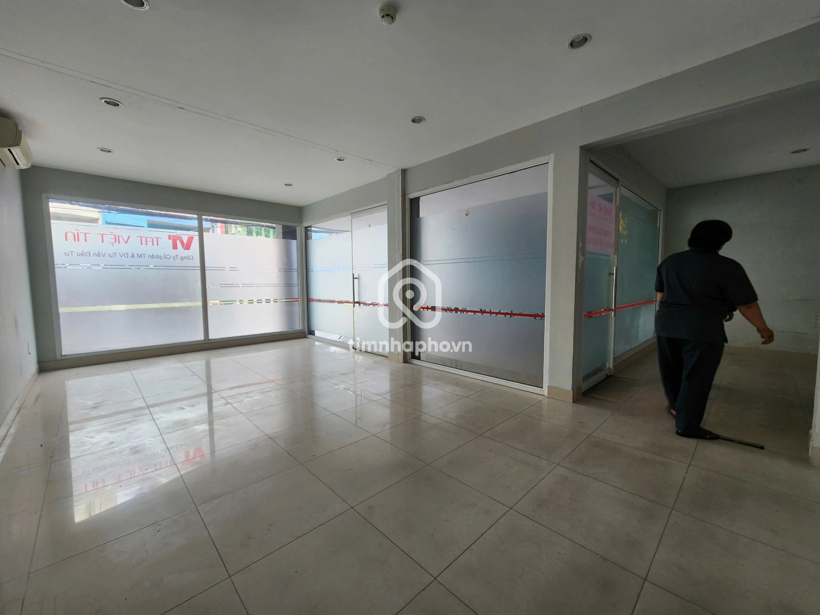 47 Đường Hồ Bá Kiện, Phường 15, Quận 10