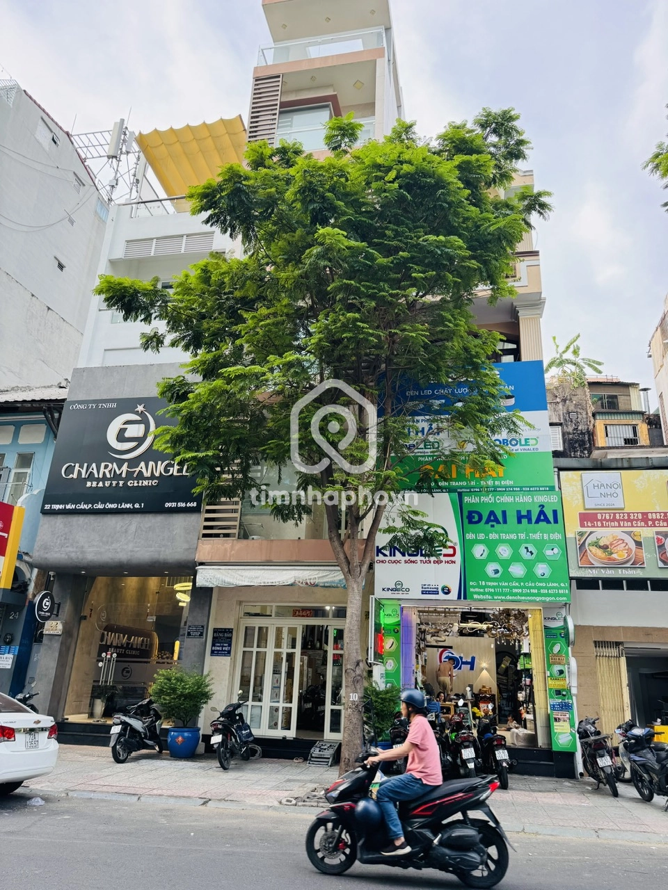 20 Đường Trịnh Văn Cấn, Phường Cầu Ông Lãnh, Quận 1