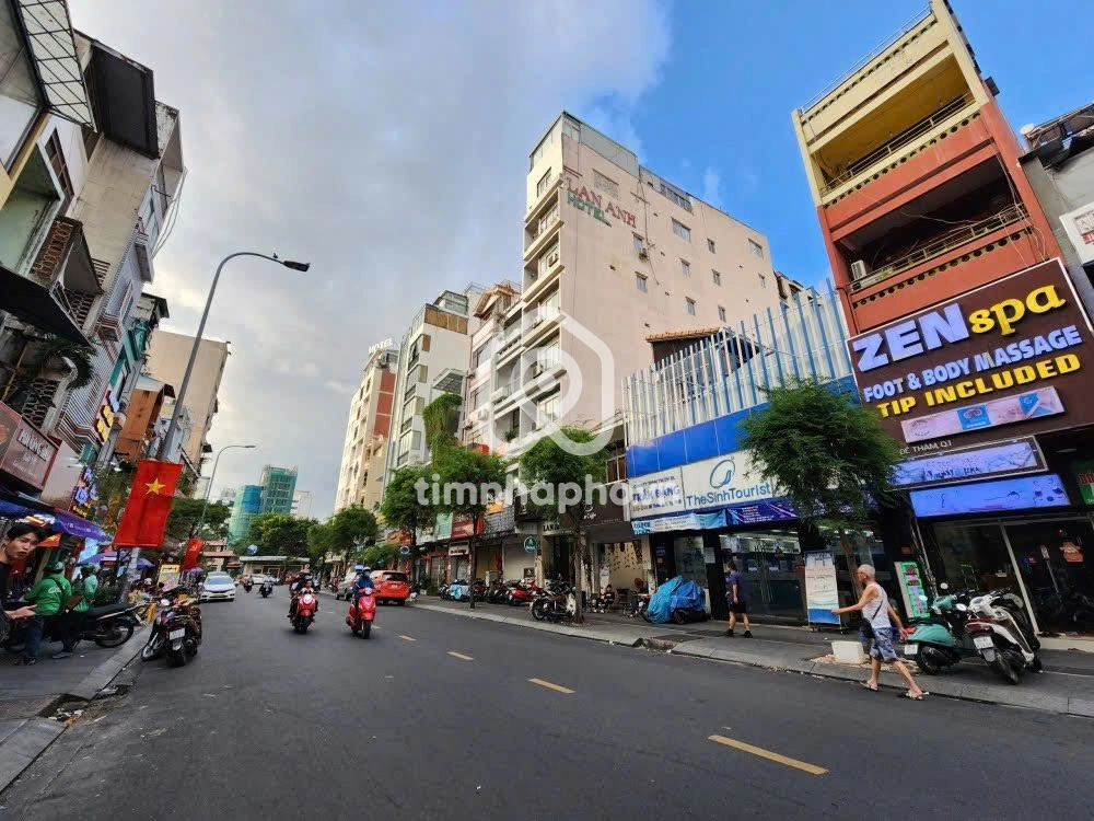242 Đường Đề Thám, Phường Phạm Ngũ Lão, Quận 1