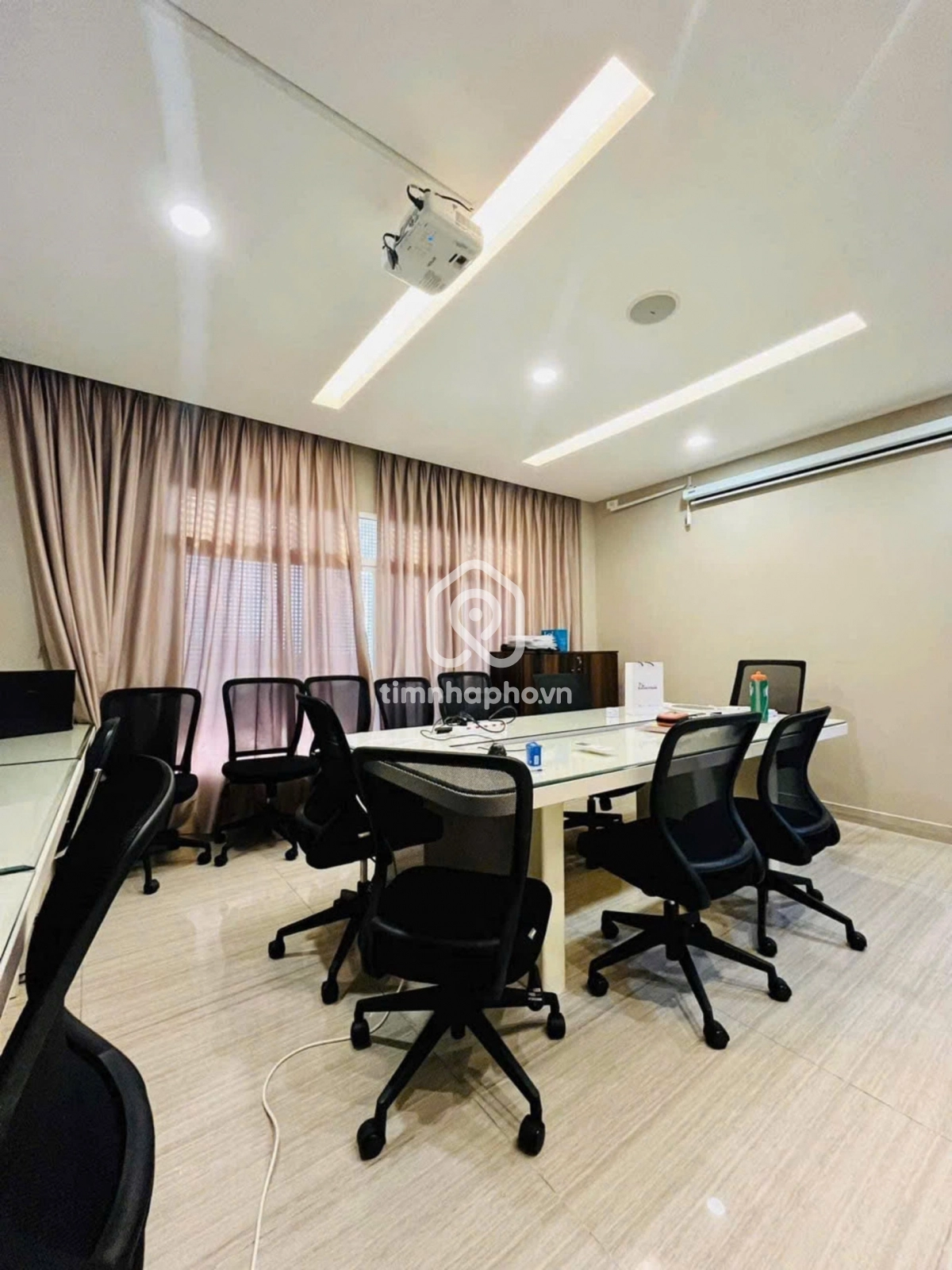 266 Đường Huỳnh Văn Bánh, Phường 11, Phú Nhuận