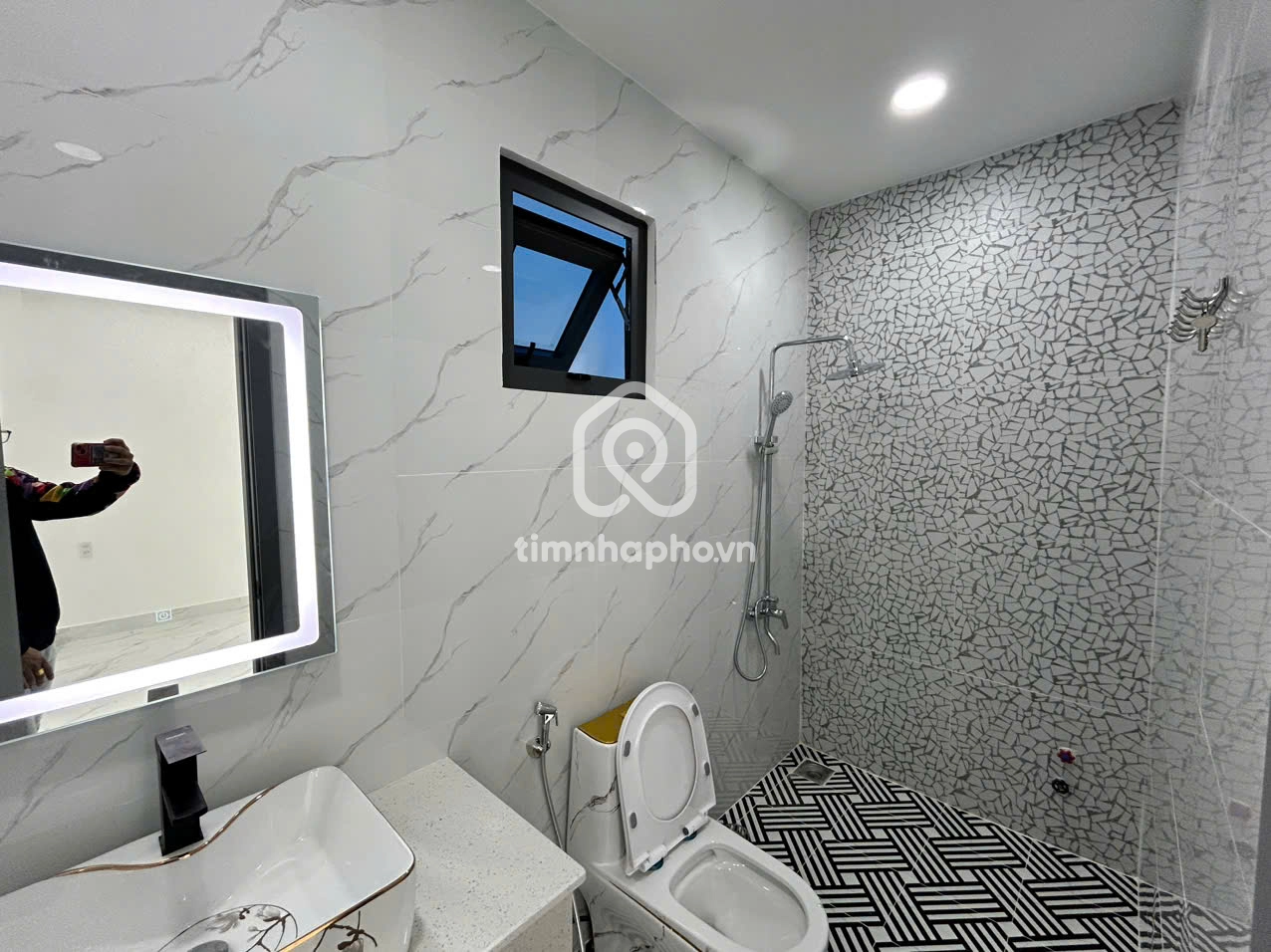 116/63/22A Đường Tô Hiến Thành, Phường 15, Quận 10