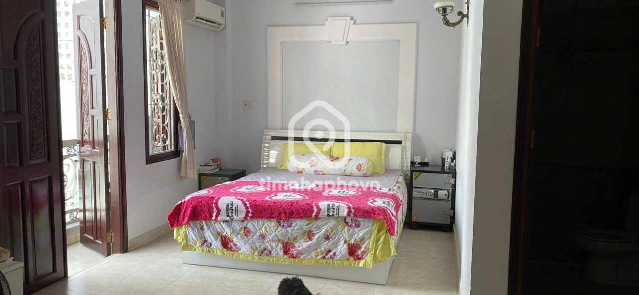 122/11A Đường Trần Đình Xu, Phường Nguyễn Cư Trinh, Quận 1
