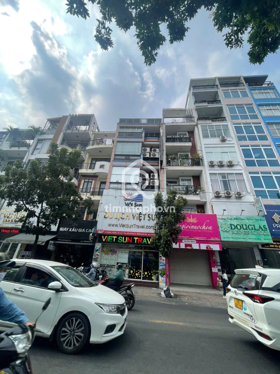 240 Đường Lý Chính Thắng, Phường 9, Quận 3