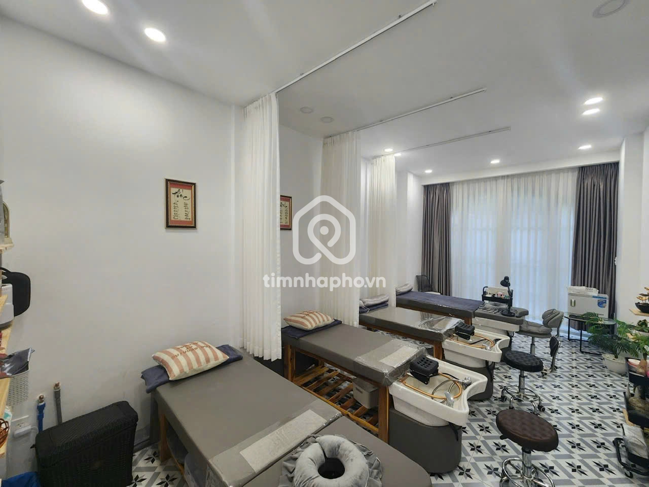 38 Đường Phạm Văn Hai, Phường 2, Tân Bình