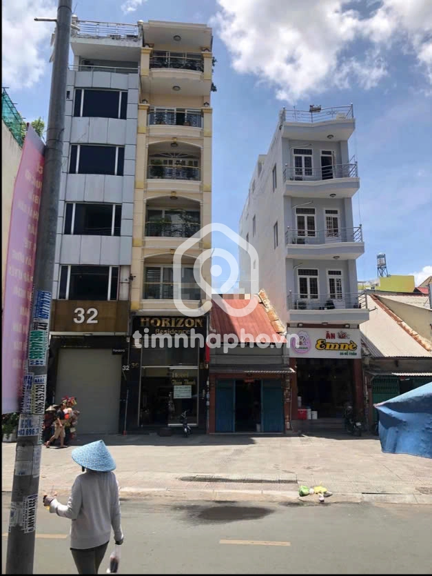 28 Đường Đề Thám, Phường Cầu Ông Lãnh, Quận 1