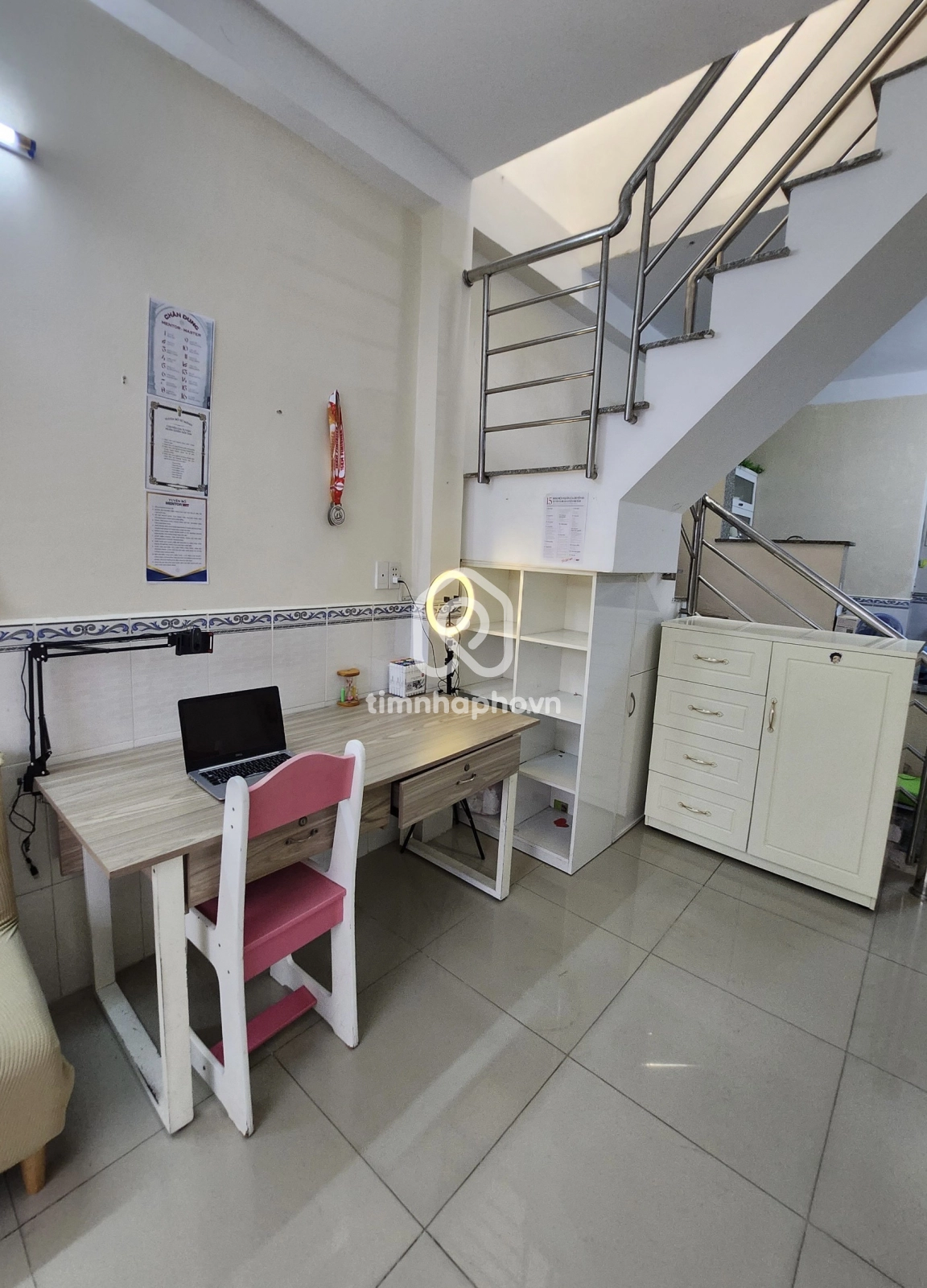 24/26 Đường Nguyễn Văn Cừ, Phường Cầu Kho, Quận 1