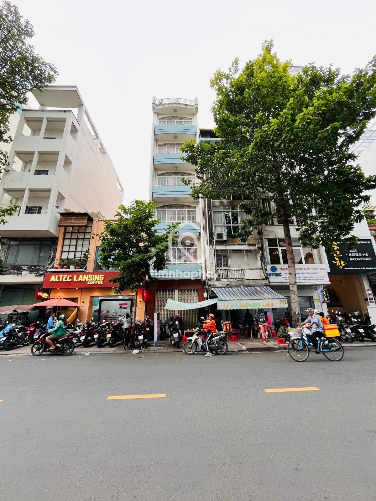 394 Đường Nguyễn Công Trứ, Phường Cầu Ông Lãnh, Quận 1