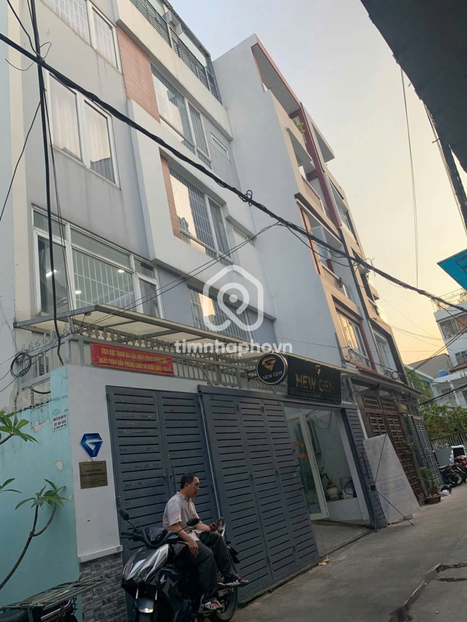 126B Đường Phan Đăng Lưu, Phường Đức Nhuận