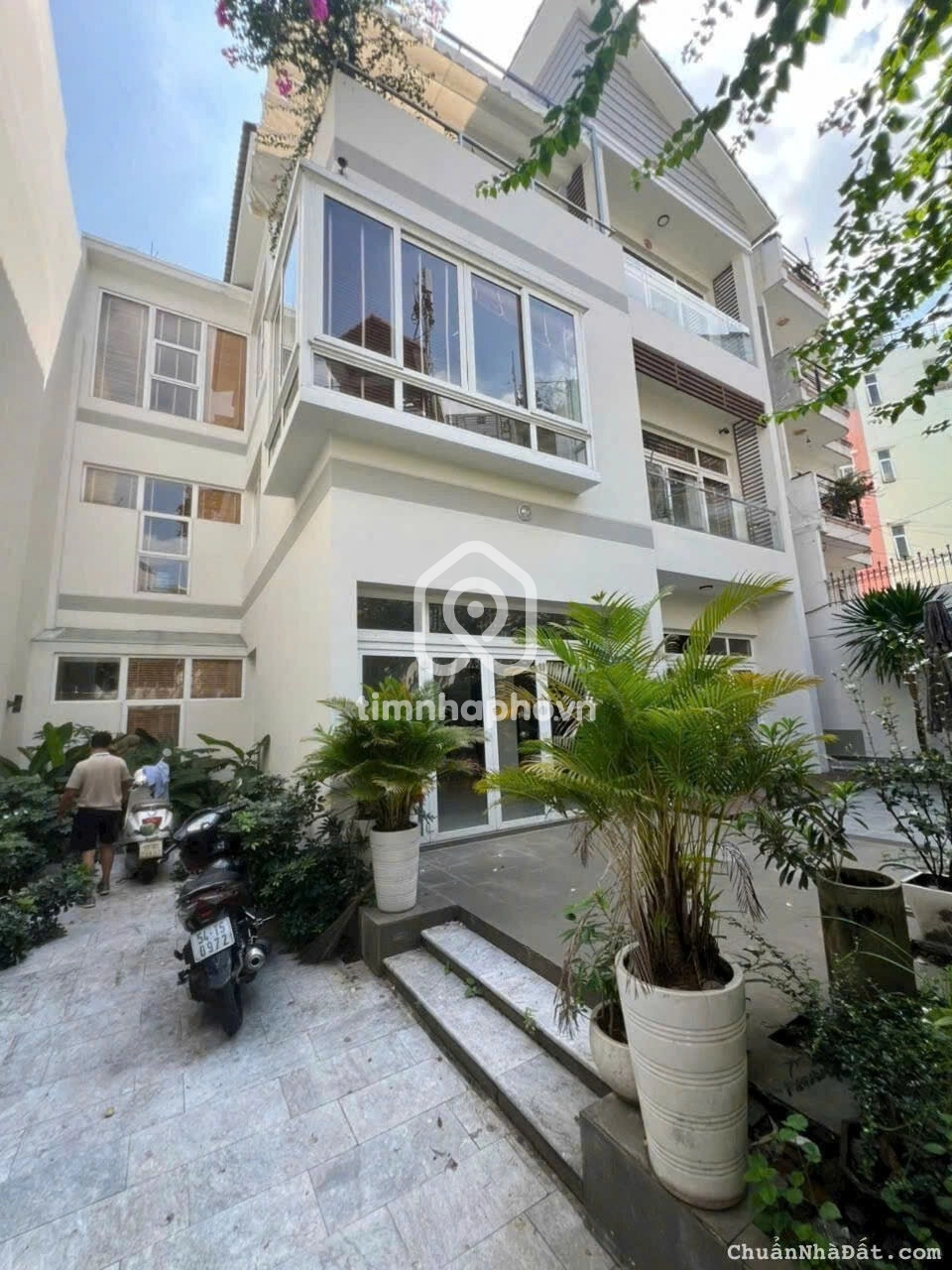 221/13 Đường Lê Văn Sỹ, Phường 13, Quận 3