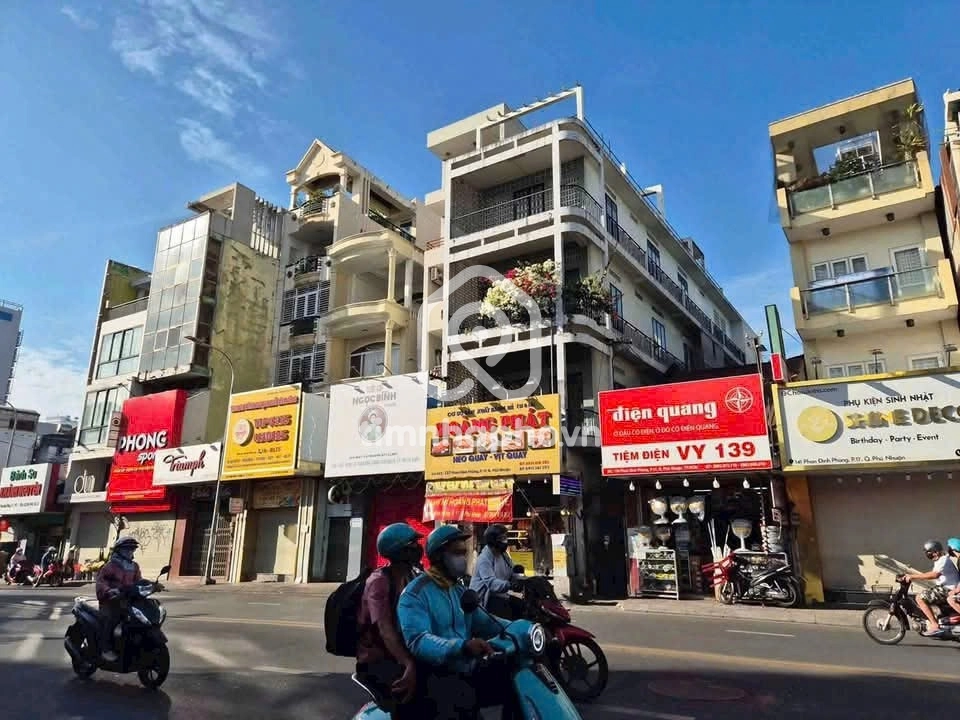 137 Đường Phan Đình Phùng, Phường 17, Phú Nhuận
