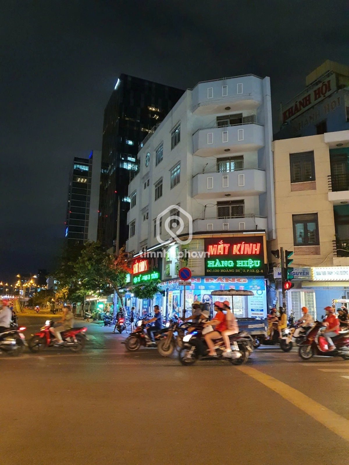 120 Đường Hoàng Diệu, Phường 13, Quận 4