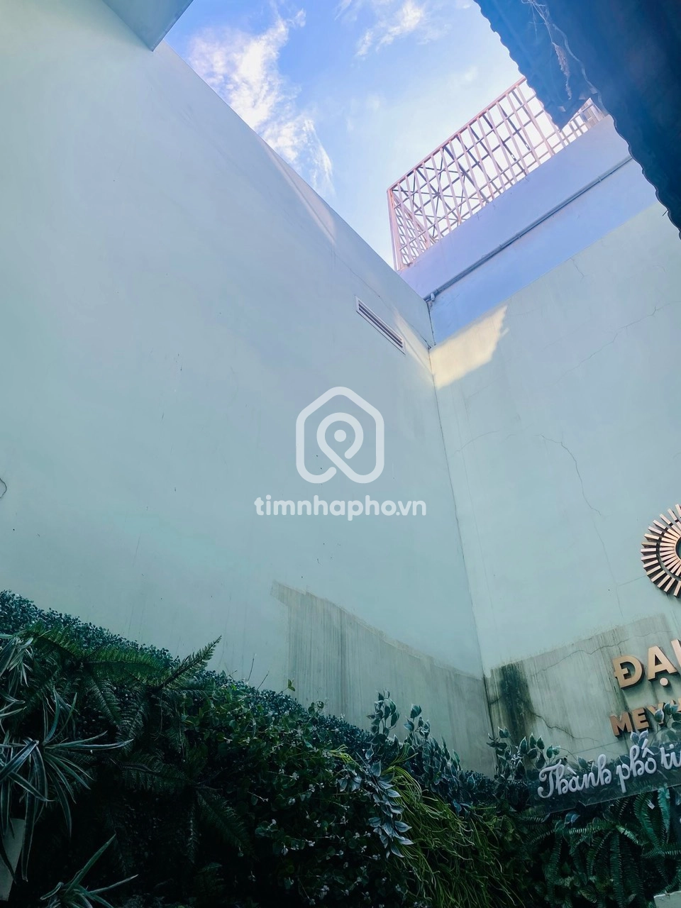 30 Đường Võ Văn Tần, Phường Võ Thị Sáu, Quận 3