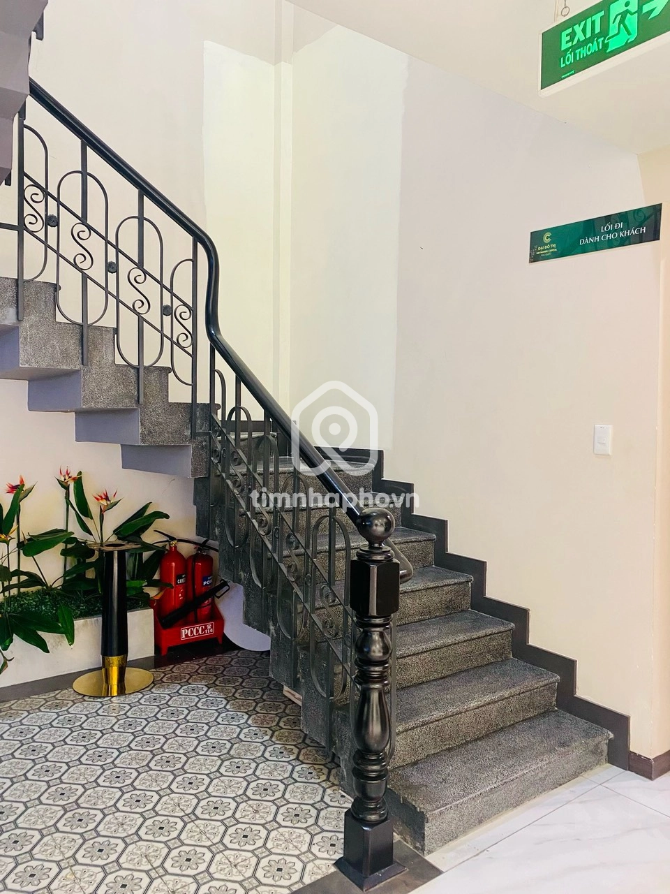 30 Đường Võ Văn Tần, Phường Võ Thị Sáu, Quận 3