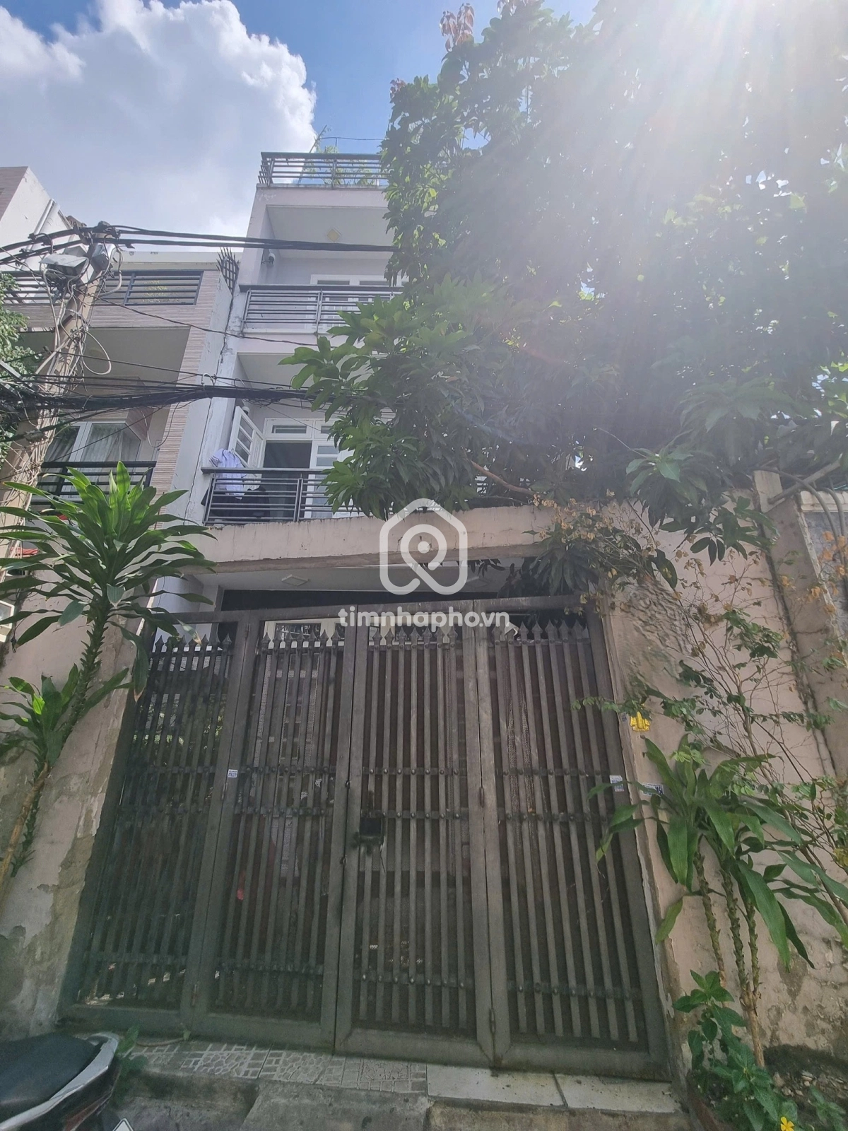 594/61 Đường Âu Cơ, Phường 10, Tân Bình